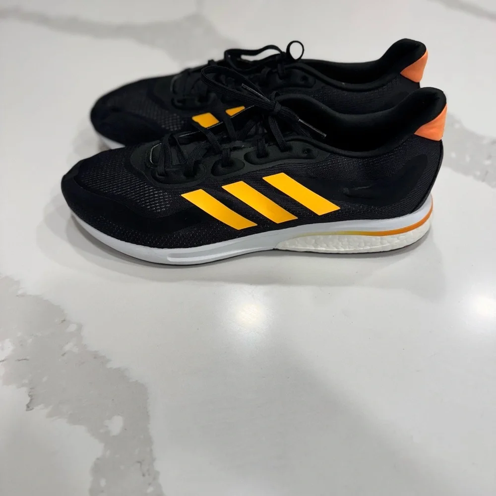 Adidas Supernova M 'Black Flash Orange' running shoe with model number GX2964. - Picture 2 of 5